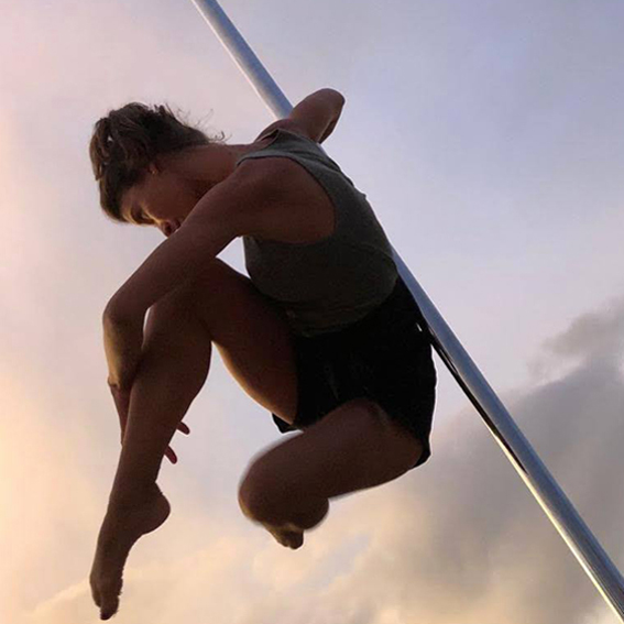 Pole Dance Ondres cote basque Maeva pole Dance